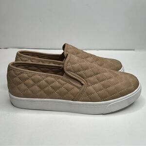 Soda Flat Slip On Quilted Sneakers Taupe Size 6.5